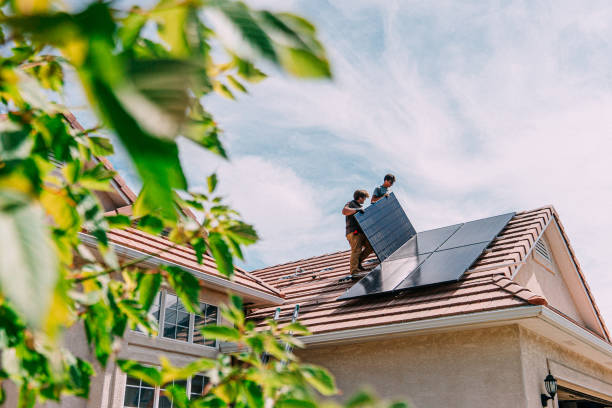 Best Roof Gutter Cleaning  in Huron, SD